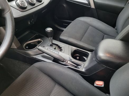 Used 2016 Toyota RAV4 LE image 26