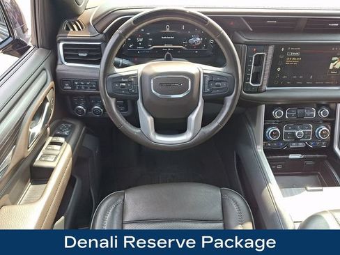 Used 2023 GMC Yukon Denali w/ Denali Reserve Package AWD/4WD image 3
