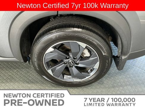 Used 2025 Nissan Rogue SV FWD image 42