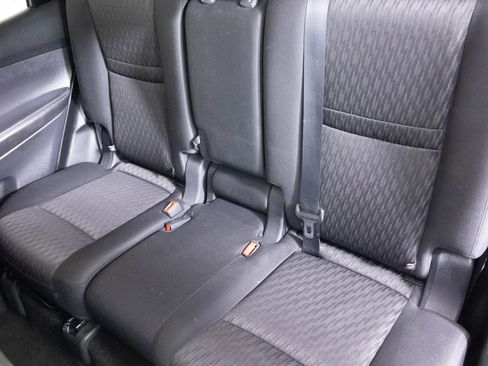 Used 2019 Nissan Rogue SV image 29