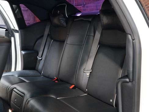 Used 2015 Rolls-Royce Ghost image 43