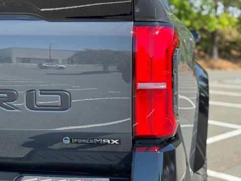 Used 2025 Toyota Tacoma TRD Pro image 21