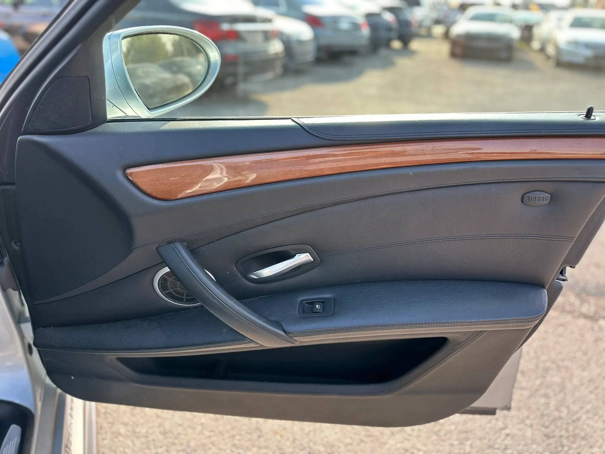 Used 2008 BMW M5 RWD image 23