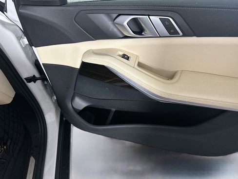 Used 2021 BMW X5 xDrive40i image 32