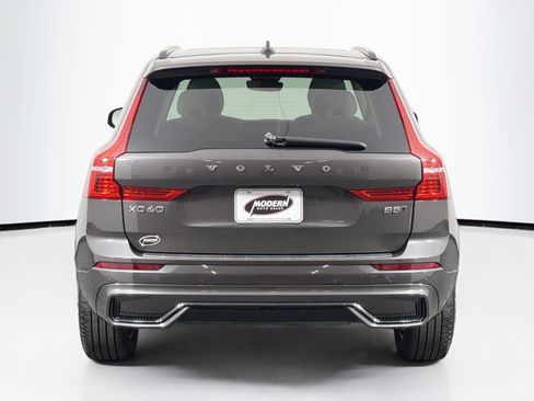 Used 2023 Volvo XC60 B5 Plus AWD/4WD image 14