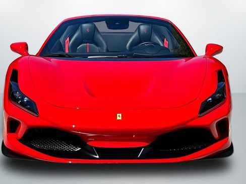 Used 2023 Ferrari F8 Tributo RWD image 2