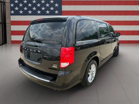 Used 2019 Dodge Grand Caravan SXT FWD image 7