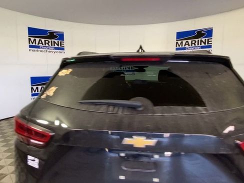 Used 2025 Chevrolet Blazer LT w/ Convenience Package FWD image 9