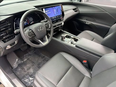 Used 2025 Lexus RX 350 Premium image 11