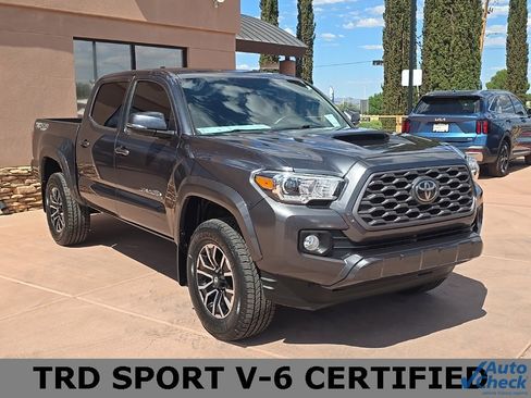 Used 2022 Toyota Tacoma TRD Sport image 9