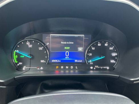 Used 2021 Ford Escape SE w/ SE Sport Appearance Package image 17