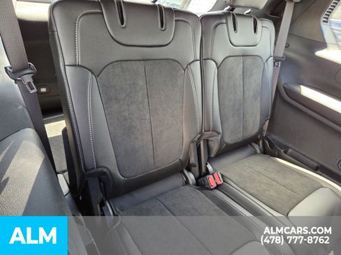 Used 2025 Jeep Grand Cherokee L Altitude AWD/4WD image 16