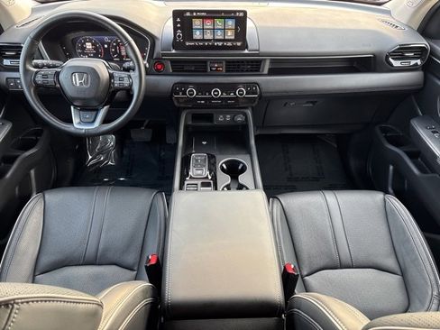 Used 2024 Honda Pilot Elite image 14