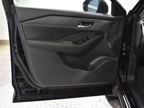 Used 2026 Nissan Rogue SV w/ SV Premium Package AWD/4WD image 14