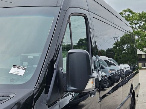 New 2024 Mercedes-Benz Sprinter 3500 image 14