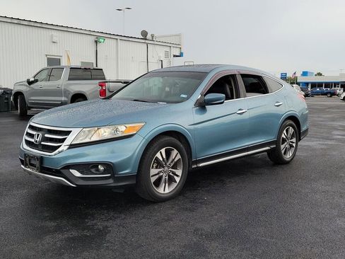 Used 2014 Honda Crosstour EX image 2