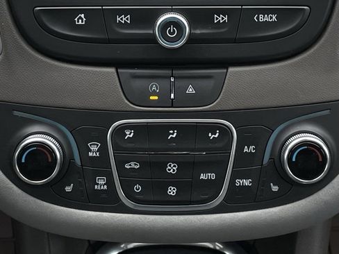 Used 2024 Chevrolet Malibu LT image 18