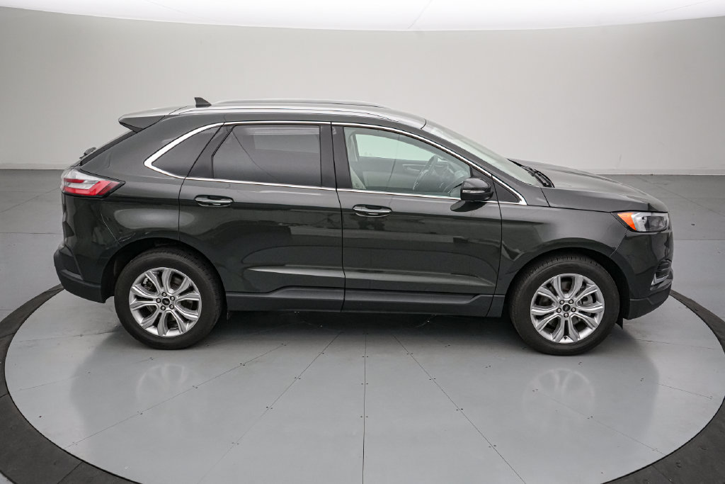 Certified 2024 Ford Edge Titanium AWD/4WD image 3