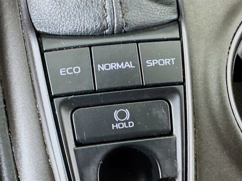 Used 2022 Toyota Camry XSE image 13