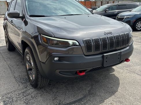 Used 2019 Jeep Cherokee Trailhawk w/ Comfort/Convenience Group image 3