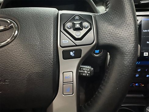 Used 2021 Toyota 4Runner Limited image 22