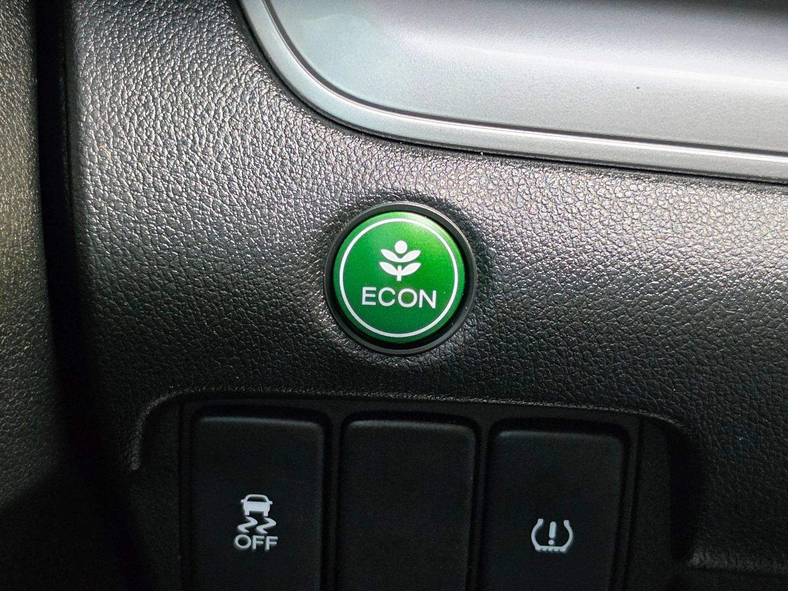 Used 2015 Honda CR-V LX image 28