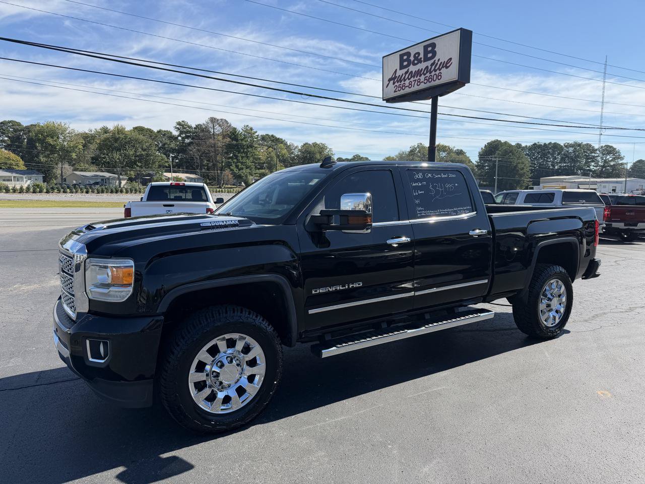 Used 2018 GMC Sierra 2500 Denali w/ Duramax Plus Package AWD/4WD image 1