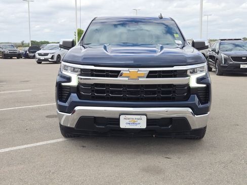 Used 2023 Chevrolet Silverado 1500 LT image 8