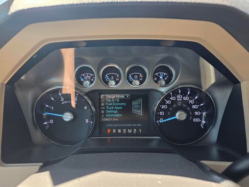 Used 2014 Ford F250 Lariat w/ Lariat Ultimate Package AWD/4WD image 13