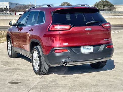 Used 2016 Jeep Cherokee Latitude w/ Comfort & Sound Group image 5