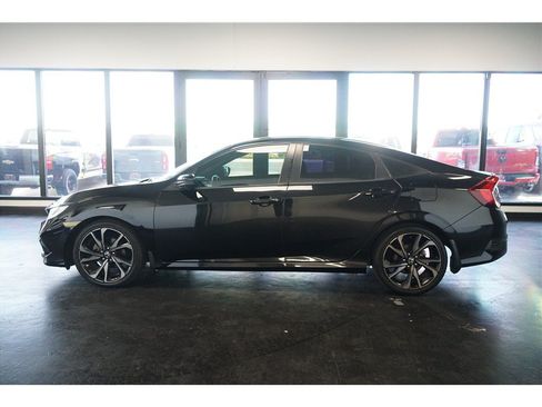 Used 2020 Honda Civic Sport image 4