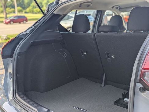Used 2023 Nissan Kicks SR w/ Exterior Package FWD image 29