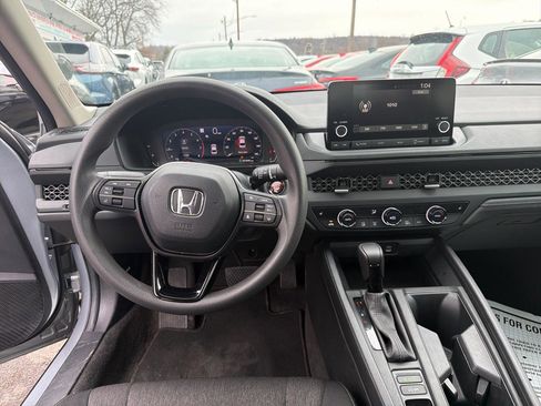 Used 2024 Honda Accord EX image 28