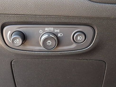 Used 2023 Buick Encore GX Preferred w/ Cold Weather Comfort Package AWD/4WD image 24