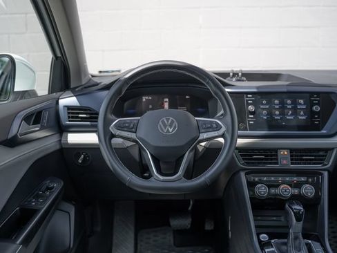 Used 2024 Volkswagen Taos SE w/ Panoramic Sunroof Package AWD/4WD image 23