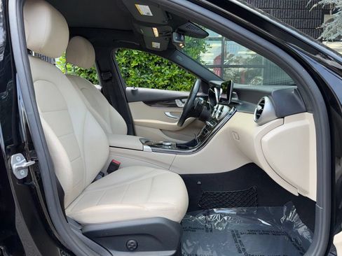 Used 2020 Mercedes-Benz C 300 Sedan w/ Premium Package image 32