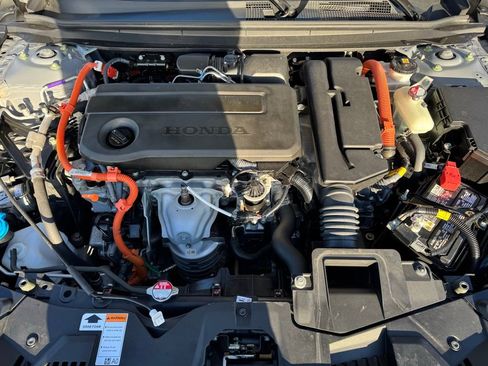 Used 2023 Honda Accord Sport image 11