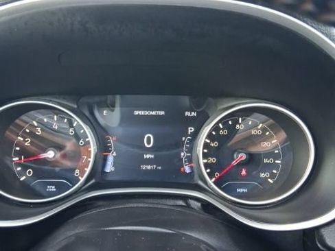 Used 2018 Jeep Compass Limited AWD/4WD image 17