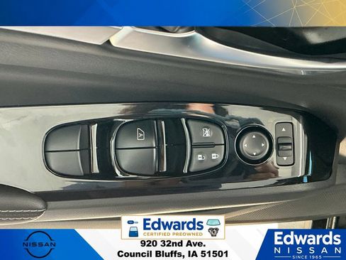 Used 2024 Nissan Altima 2.5 SL FWD image 21