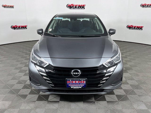 Used 2024 Nissan Versa SV FWD image 4