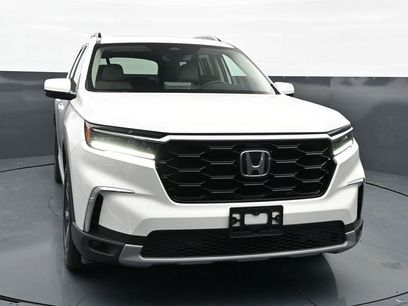 Used 2025 Honda Pilot Touring