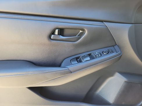 Certified 2024 Nissan Sentra S FWD image 14