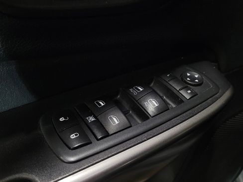 Used 2020 Jeep Cherokee Limited AWD/4WD image 27