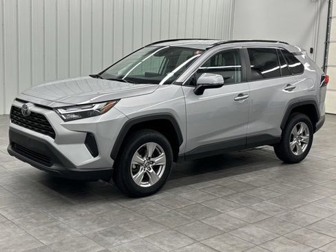 Used 2024 Toyota RAV4 XLE image 5