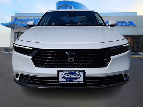 Used 2024 Honda Accord EX image 2