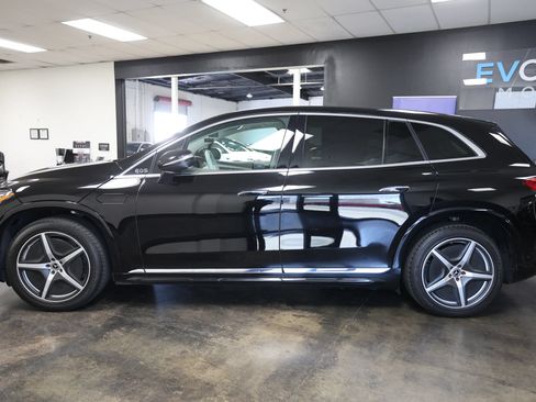 Used 2023 Mercedes-Benz EQS 580 4MATIC SUV image 9