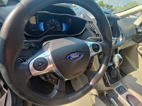 Used 2016 Ford C-MAX SEL w/ Equipment Group 302A FWD image 7
