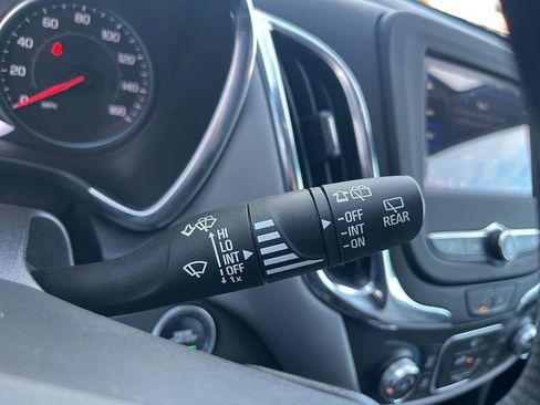 Used 2024 Chevrolet Equinox LS w/ LS Convenience Package FWD image 29