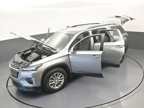 Used 2023 Chevrolet Traverse LT FWD image 60
