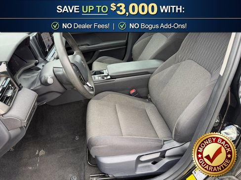 Used 2025 Toyota Camry LE FWD image 15
